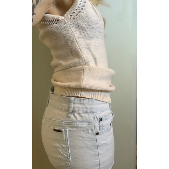 Size 27, Harlow, light blue shorts - Picture 9 of 11